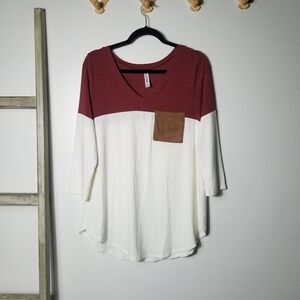 NWOT ZENANA PREMIUM WOMEN'S  V-NECK BLOUSE SIZE XL